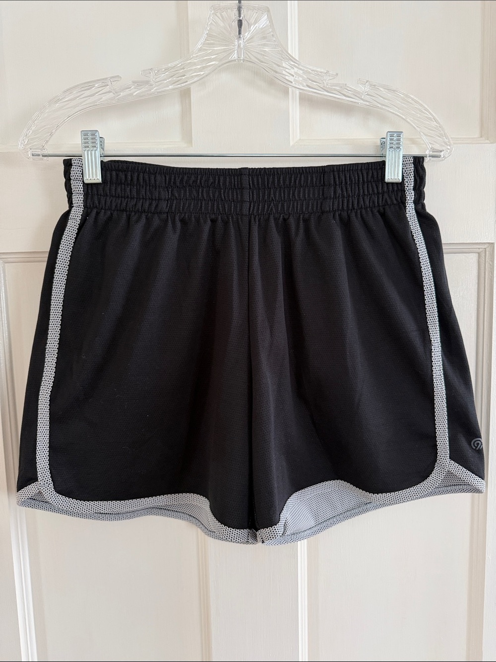 👟Champion black running shorts with gray trim. Size M.